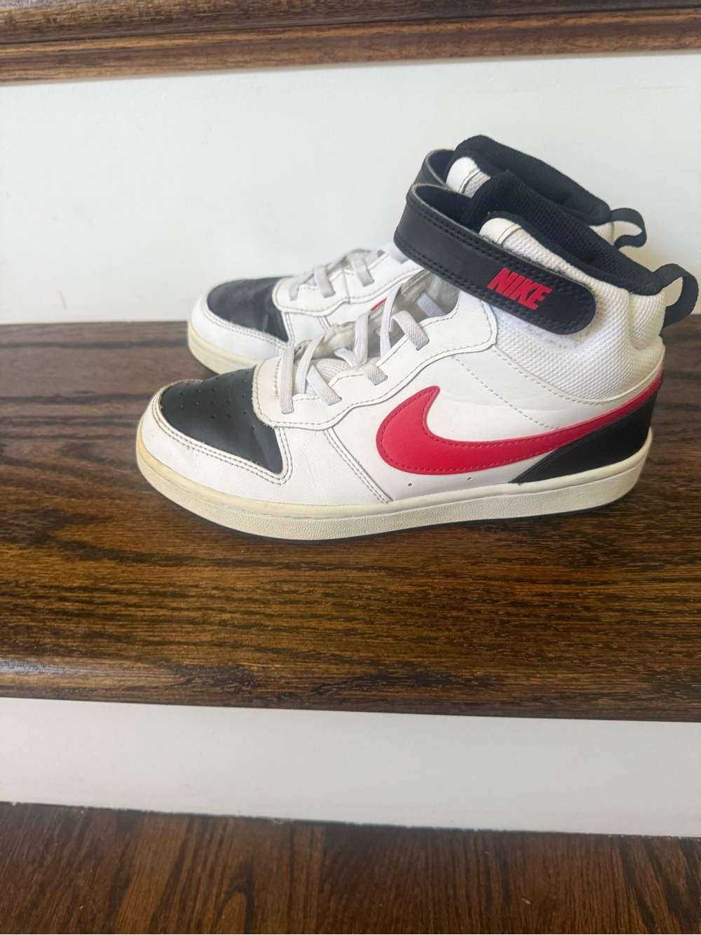 Nike Kids High-Top Sneakers in White, Black & Red